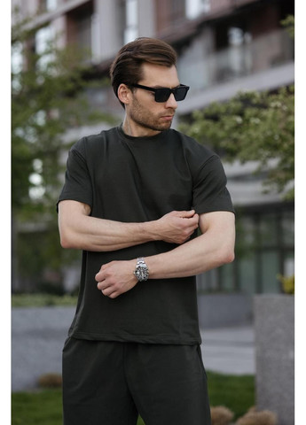 Легкий модний літній костюм для чоловіка, трикотажний зручний вільний комплект: шорти, футболка, - якість топ Intruder (359381165)