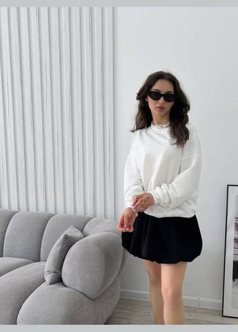 Белый свитшот женский однотонный Style Point однотонный без декора (342075888)