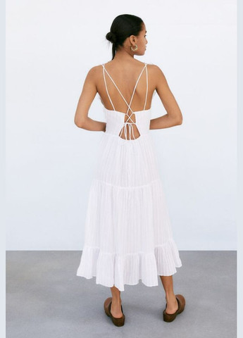 Білий святковий, коктейльна, пляжна, повсякденний, кежуал сукня міді на запах Zara