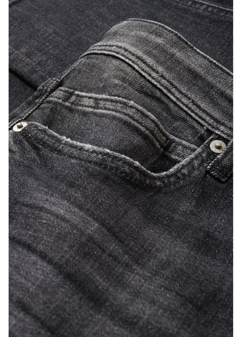 Серые демисезонные джинсы carrot C&A