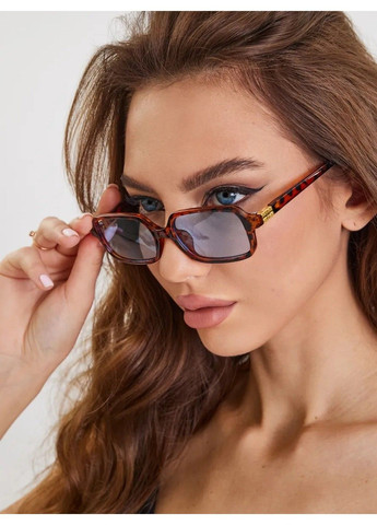 Окуляри сонцезахисні прямокутні Eyes леопардові з блакитними лінзами No Brand (323660640)