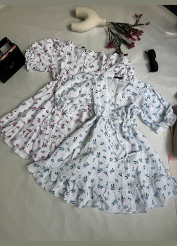 Блакитна кежуал легка сукня в квітковий принт з пишною спідницею Adelante з квітковим принтом