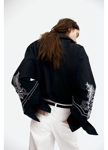 Черная кэжуал рубашка однотонная H&M