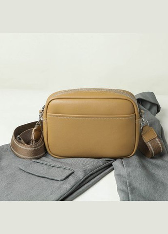 Женская сумка 10453 кросс-боди на ремешке бежевая No Brand (326487624)