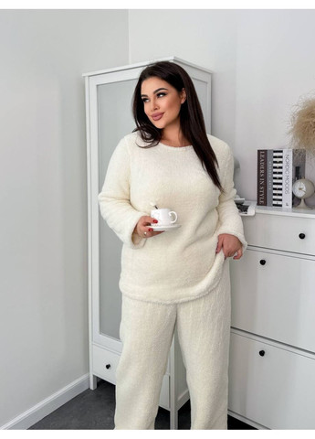 Молочная теплая махровая пижама Osoblyva