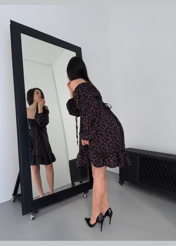 Чорна повсякденний легка сукня в квітковий принт з пишною спідницею Adelante з квітковим принтом