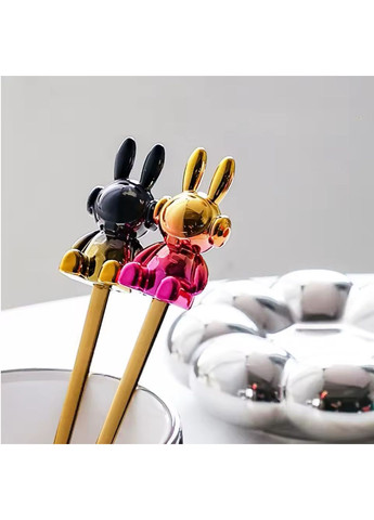 Набір столових приладів виделкою та ложкою з декором у вигляді градієнтних ведмедів з боксом транспортування. Золото No Brand (336884609)