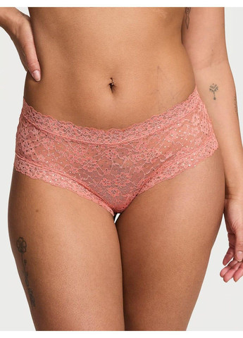 Трусики-чики женские кружевные Shimmer Lace Cheeky Panty персиковые Victoria's Secret (340317160)