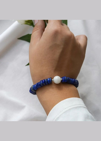 Браслет натуральний камінь Лазуріт зі вставкою Адуляр, фур-ра гіп-ний сплав кольору Родій d-8х3мм+- обхват 18см No Brand браслет (302319013)