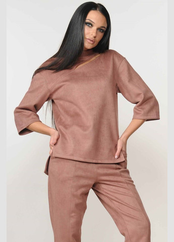 Лиловая демисезонная блуза с невысоким воротником-стойкой и скошенным вырезом изготовлена из замши на дайвинге (бл 30.1-74/18) RiMari