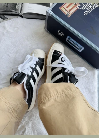 Черные демисезонные кроссовки мужские и женские adidas superstar x korn black white | адидас суперстар черные No Brand