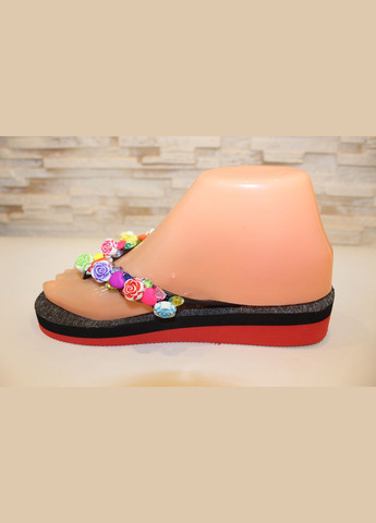 Черные домашние, повседневные, пляжные вьетнамки женские черного цвета No Brand с цветами, без декора