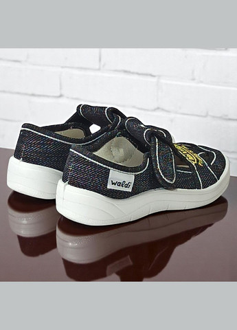 Ортопедичні тапочки капчики на липучці для хлопчика змінне взуття в садочок Валді Waldi (332183215)