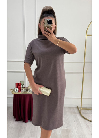 Лавандова кежуал жіноча сукня гольф довжини міді з коротким рукавом MonCher