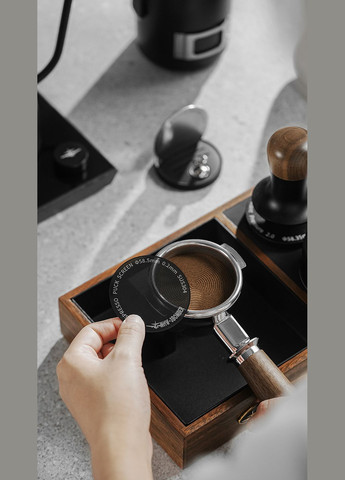 Металлический фильтр-сито для портафильтра 53,35мм/0.2мм Espresso Puck Screen Titanium Plated Черный (FG5641-OS) MHW-3BOMBER (366653312)