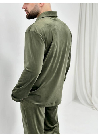 Чоловіча велюрова піжама / Домашній чоловічий комплект з велюру оливкового кольору / М’яка тепла чоловіча піжама велюр хакі No Brand (367610223)