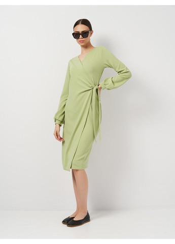 Світло-зелена кежуал сукня PrettyLittleThing однотонна