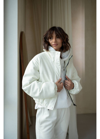 Біла укорочена дута куртка - бомбер bomb з екошкіри білого кольору milirud