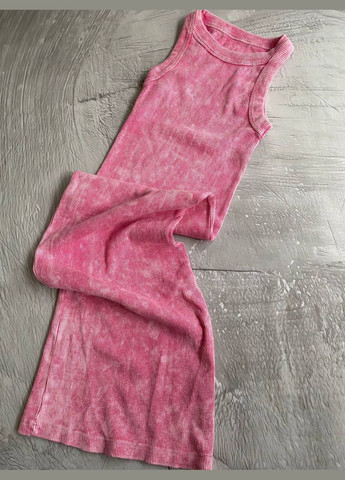 Розовое платье-варенка в рубчик No Brand