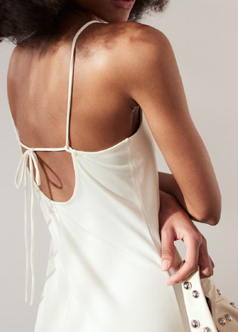 Молочное кэжуал платье H&M однотонное