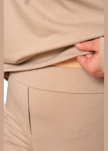 Костюм женский однотонный бежевого цвета Let's Shop (319338624)