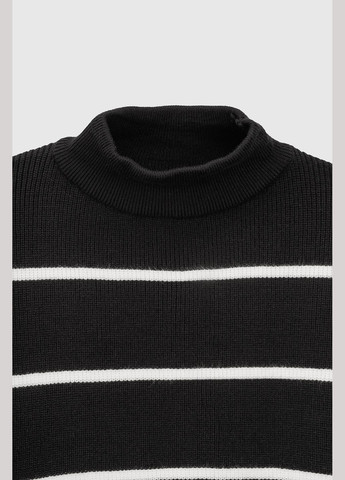 Чорно-білий зимовий светр Lizi