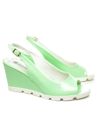 Мятные летние босоножки Guero