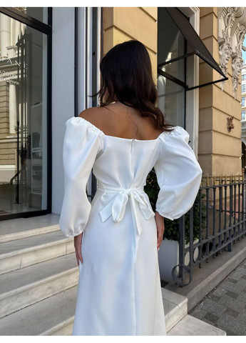 Белое праздничный платье нарядная popluzhnaya