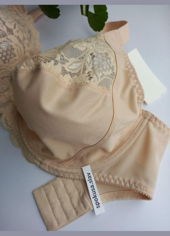 Бежевый бюстгальтер с кружевом мягкий 661510 размер 90н Aveline полиамид