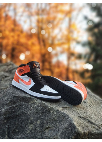 Чорні Осінні кросівки чоловічі nike air jordan 1 white black orange найк аір джордан No Brand