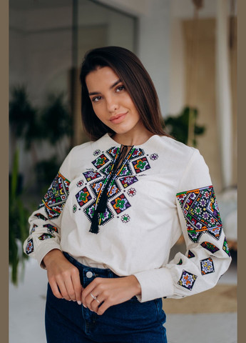 Бежевая вышиванка Piccolo узор геометрический (297642329)