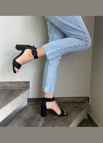 Черные женские кожаные босоножки на каблуке 1506 черные L&M