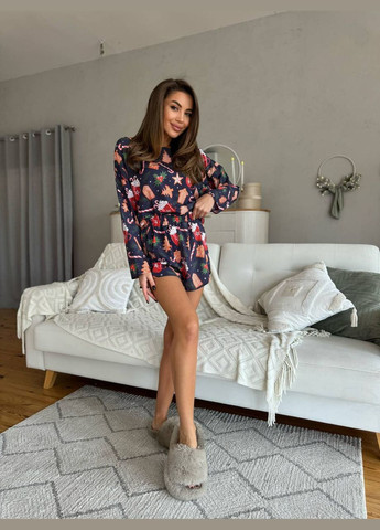 Темно-синяя зимняя пижама тройка футболка + шорты + брюки No Brand