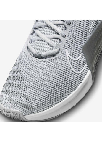 Сірі Осінні чоловічі кросівки metcon 9 сірий Nike