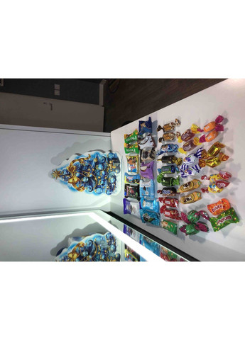 Новорічні подарунки солодкі дитячі 0,5 кг з цукерками подарунковий набір дітям в садок школу корпоративні No Brand (366038249)