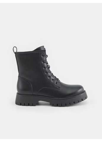 Осенние сапоги Sinsay