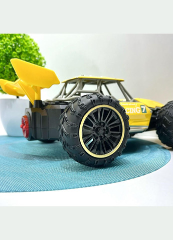 Машинка на радиоуправлении с парогенератором и светом 32,5см 1:12 Желтая (W3383) No Brand (306549359)