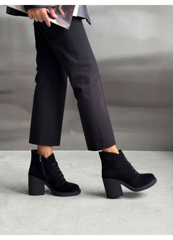 Чорні жіночі зимові ботильйони з натуральної замші, чорні, на підборах 9,5 см, із блискавкою та шнурівкою No Brand