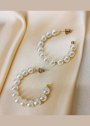 Сережки жіночі Середні кільця в намистинах No Brand (347608720)