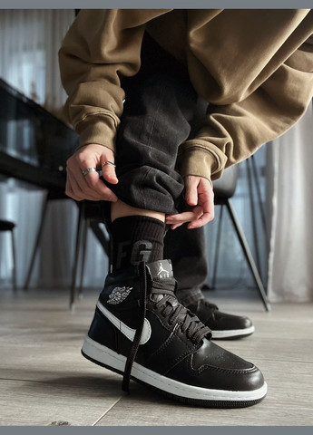 Кроссовки зимние женские и мужские Nike Air Jordan 1 winter black white fur | Найк Аир Джордан 1 черно-белые с мехом No Brand чёрно-белые зима (308072641)