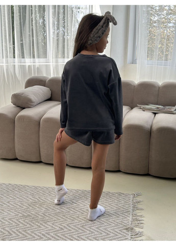 Графитовая зимняя детская велюровая пижама "3 в 1" для девочки (шорты, брюки и лонгслив), леопард, 140 футболка + шорты + брюки No Brand