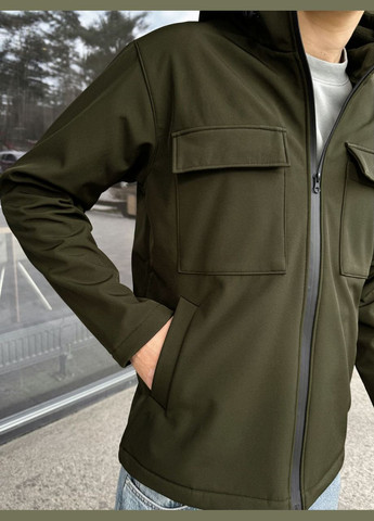 Оливковая (хаки) демисезонная базовая куртка с софтшел Vakko