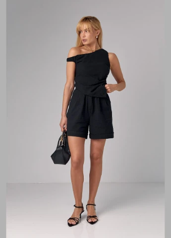 Жіночий лляний костюм з шортами та асиметричним топом 03015 Lurex (299266089)
