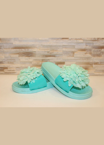 Зеленые шлепанцы женские зеленые силиконовые No Brand с цветами