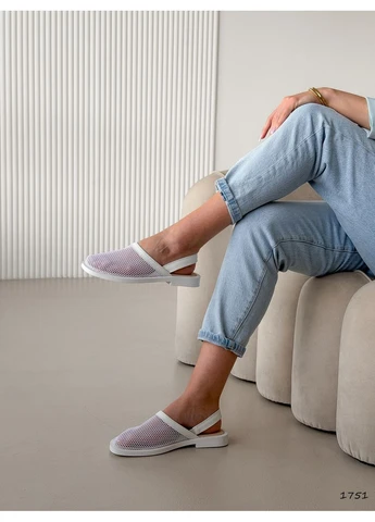 Білі босоніжки No Brand (397262090)