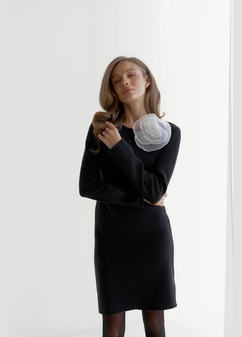 Черное праздничный, повседневный, кэжуал хлопковое платье мини со съемной розой силуэтная Україна однотонное