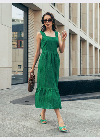 Зеленое кэжуал зелёное платье из прошвы без рукавов клеш Dressa однотонное