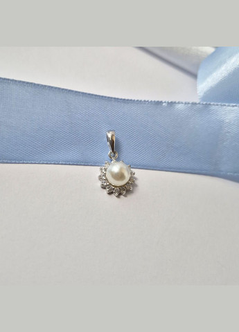 Срібна підвіска Кулон Квітка з Білою Перлиною Срібло 925 проби Родоване 38075р 1.80г No Brand (307833897)