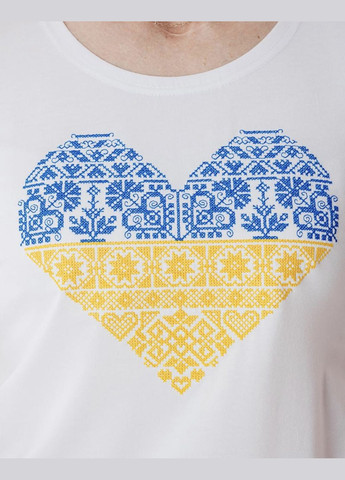 Футболка з вишивкою Жовто-блакитне серце V&V — 303727304