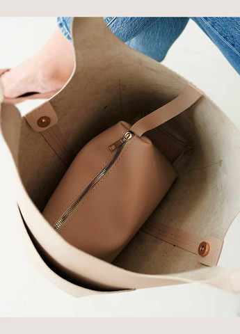 Жіноча бежева сумка з 2 короткими ручками та косметичкою «Жаклін» з екошкіри WeLassie (298568251)